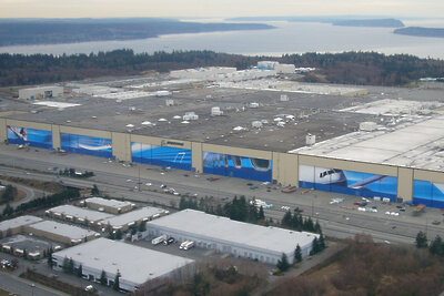    Участок сборки широкофюзеляжных Boeing 747, 777, 787 ©Maurice King. Boeing Widebody assembly plant, CC BY 2.0 Wikipedia.org