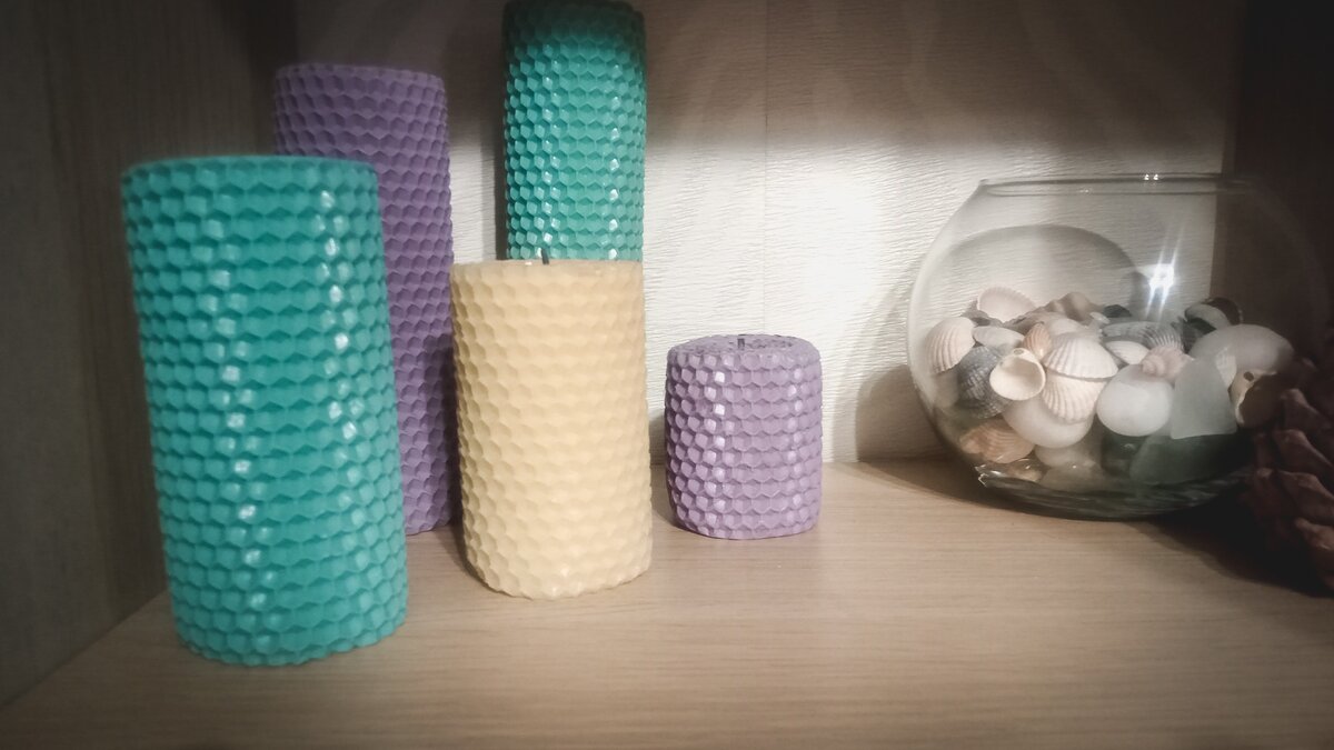     Из-за аварии на сетях электричества частично нет в Железнодорожном и Советском районах Ростова, заявили в «Донэнерго».