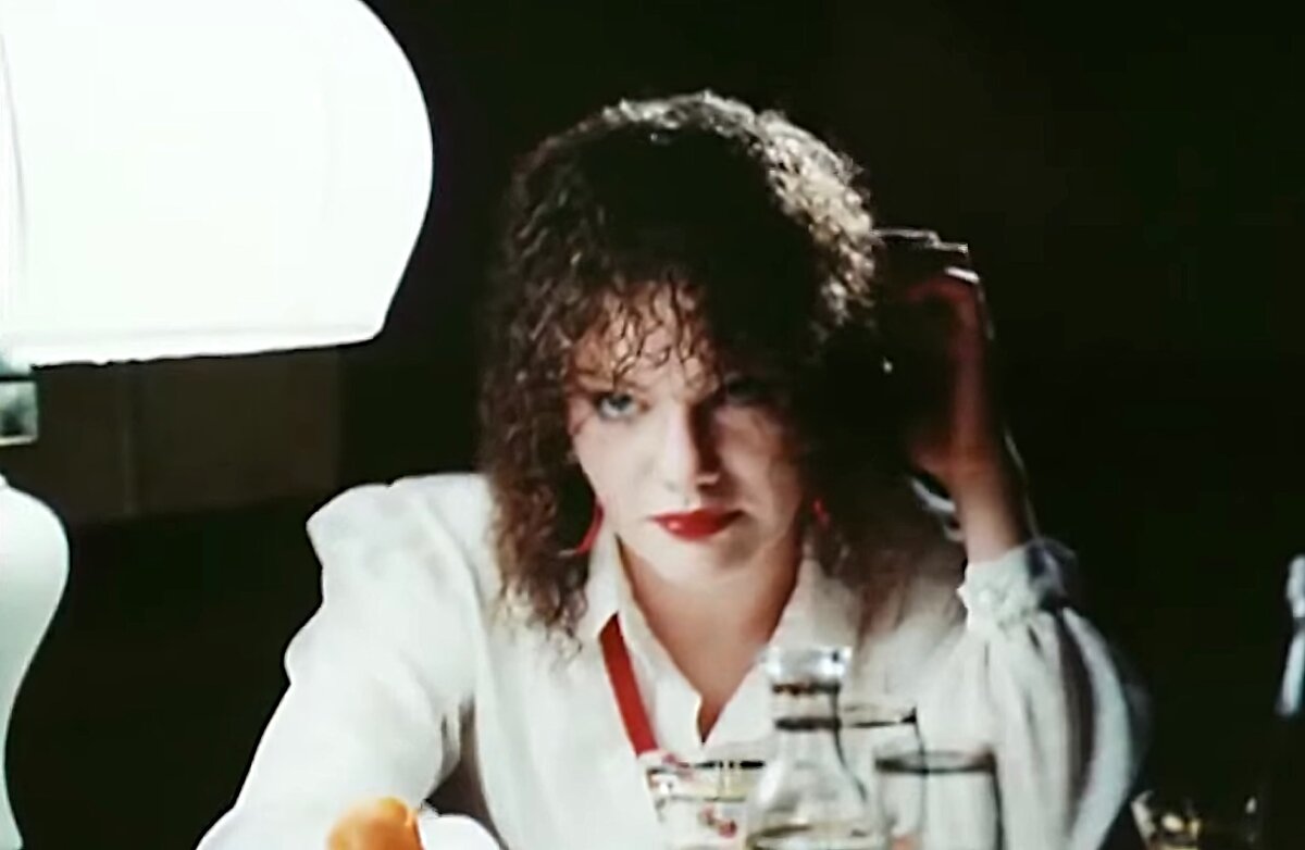 фильм криминальный тала. александра захарова актриса криминальный талант. криминальный талант обложка. слушать песню стрем. криминальный талант музыка.