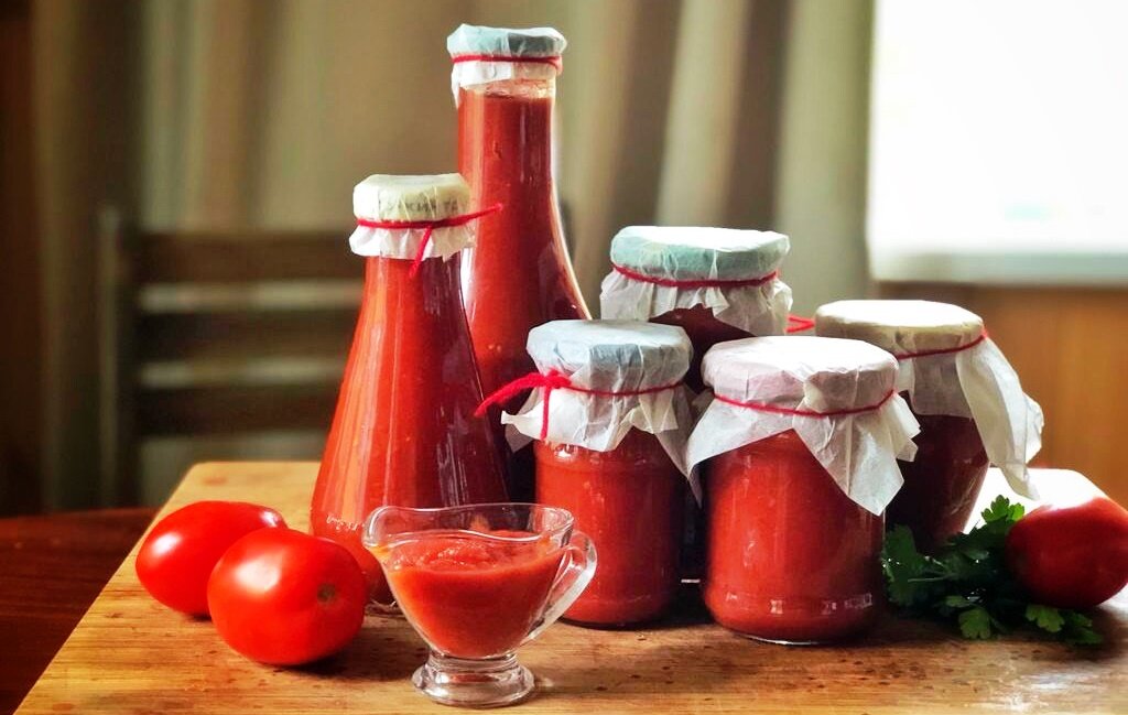 Кетчуп «Пальчики оближешь» из помидоров на зиму — рецепт с фото