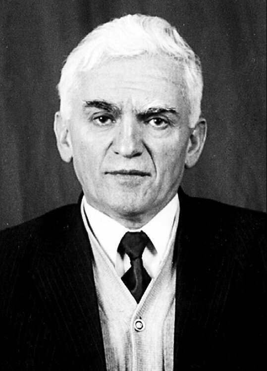 На фото: Магомед Раджабович Гасанов.