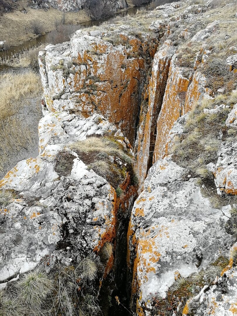 Известняковые плиты и разрезы