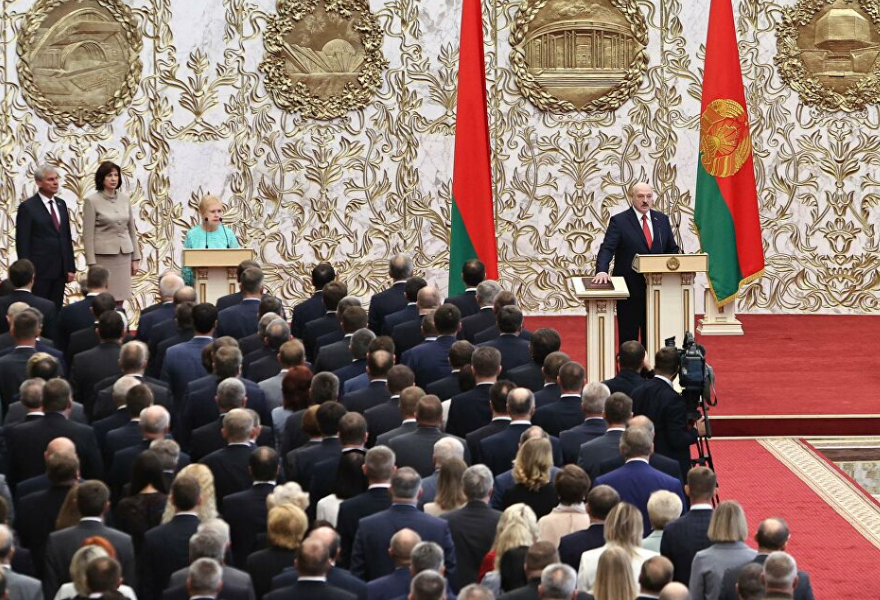 Фото взято с сайта https://radiosputnik.ria.ru/20200923/lukashenko-1577659542.html?rcmd_alg=svd&rcmd_id=1576872712
