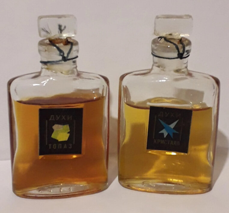 Духи "Топаз" и "Кристалл" в таких же флаконах