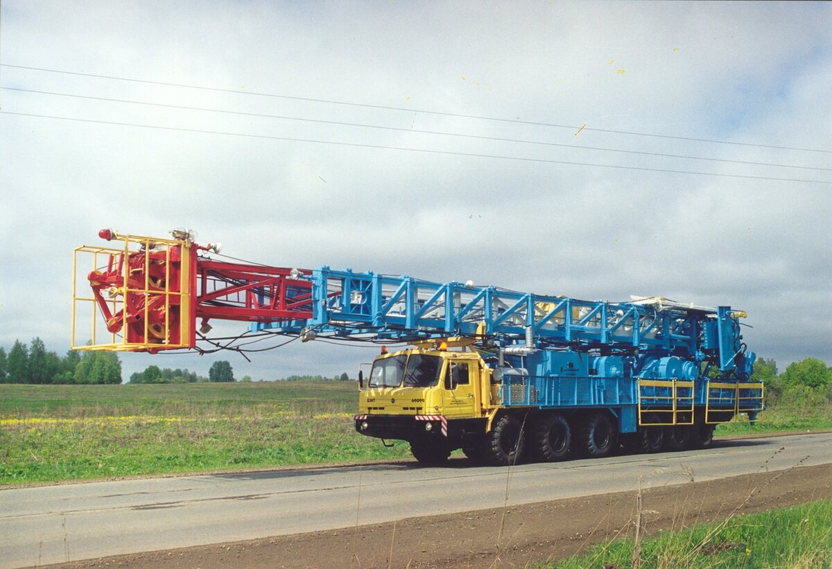 Мбу буровая. МБУ-125 на шасси баз 69099. Кронблок МБУ 125. МБУ 125 Кунгур. Подъемный агрегат МБУ 125.