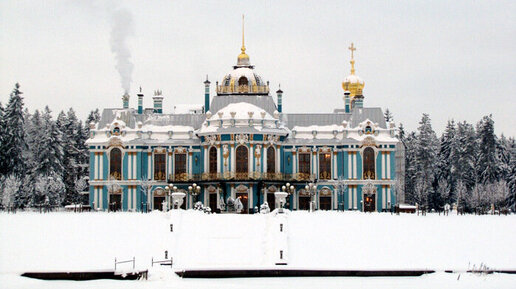 Личный дворец Васильева (друга сами знаете кого) в Вырице, Ленинградская область. Показываю сверху.