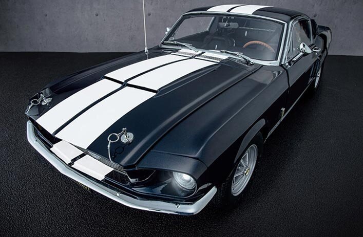 Фото с официального сайта ДеАгостини. Это он: Ford Mustang 1967 Shelby GT-500 ™ в масштабе 1:8. 