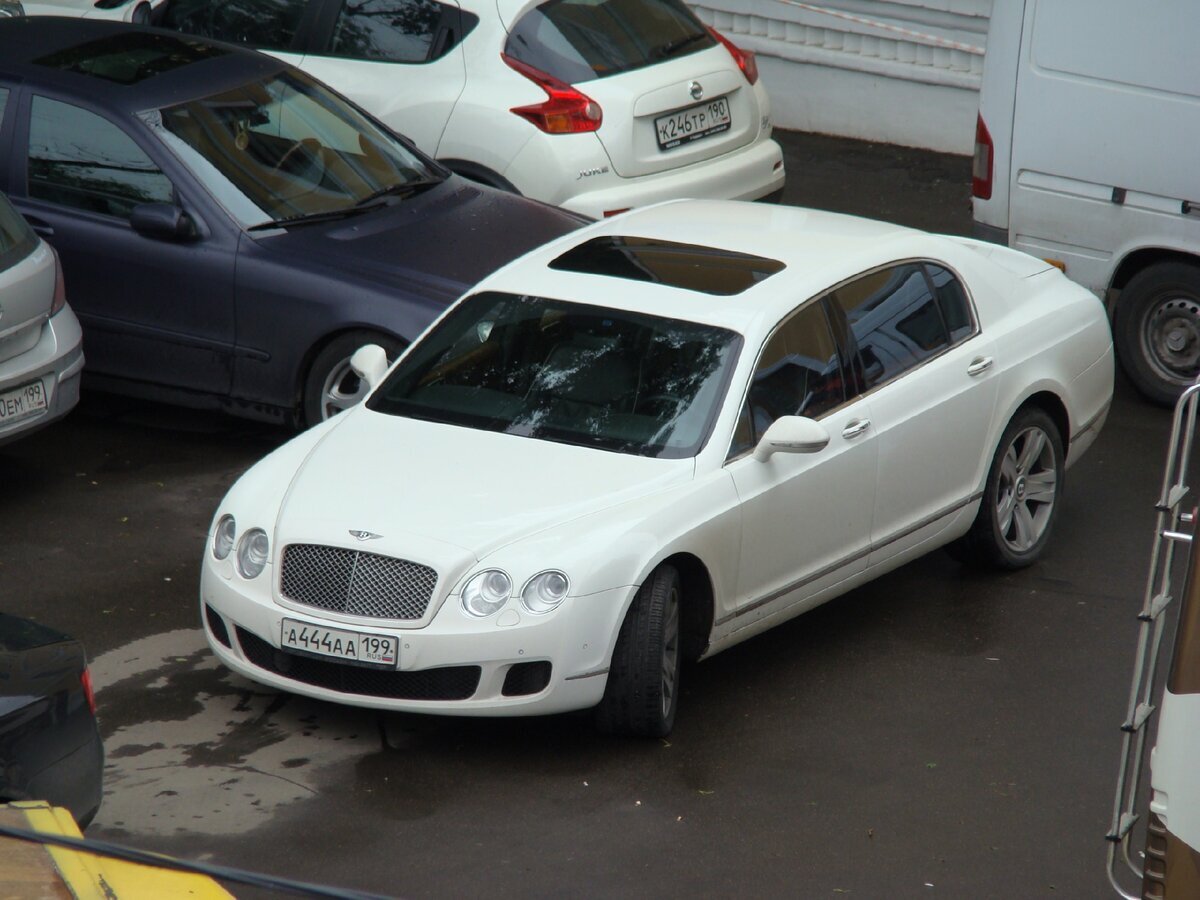 Показываю все машины Филиппа Киркорова стоимость 34.000.000 рублей.