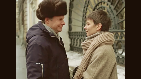Виталий  Соломин и Елена Сафонова в фильме "Зимняя вишня". По мнению многих людей, актёры в чём-то повторили судьбы своих героев.