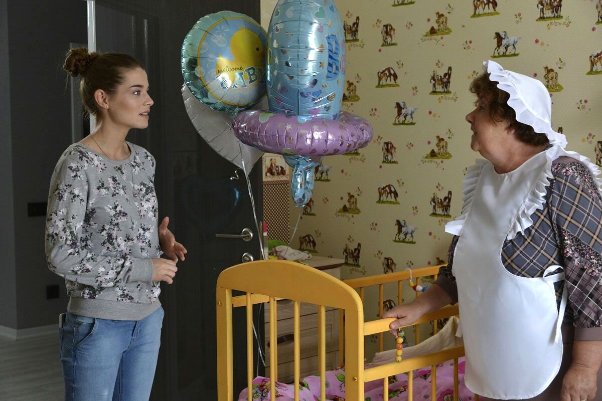 в сериале "Качели"