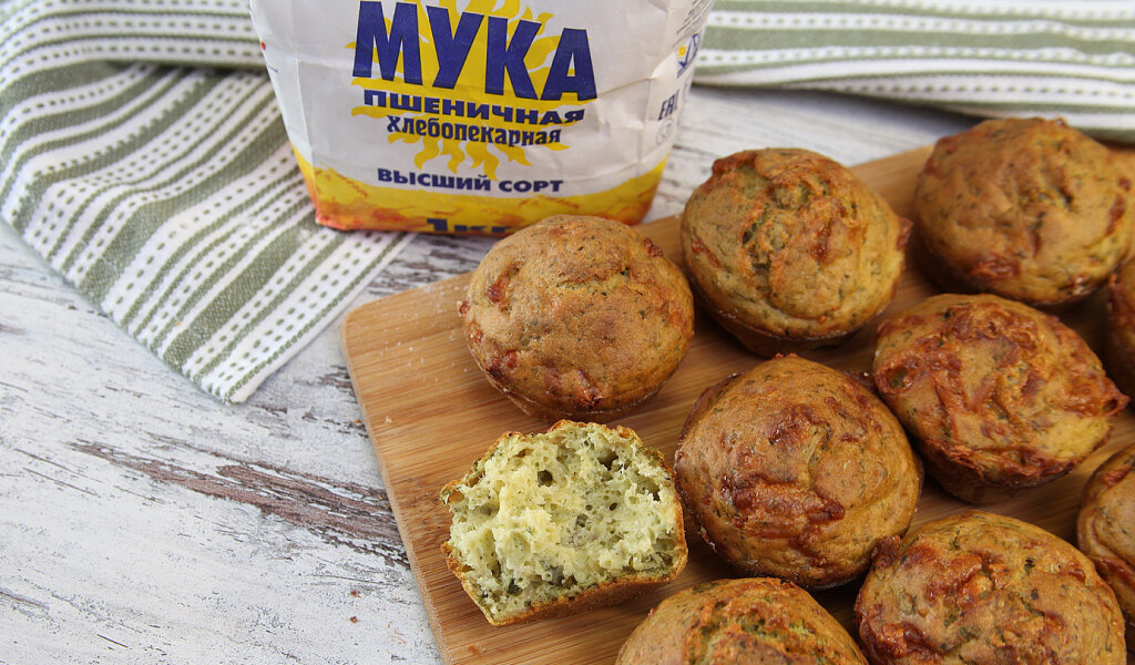 С.Пудовъ - рецепт - Зеленые булочки кексы с сыром и йогуртом - самые летние булочки!