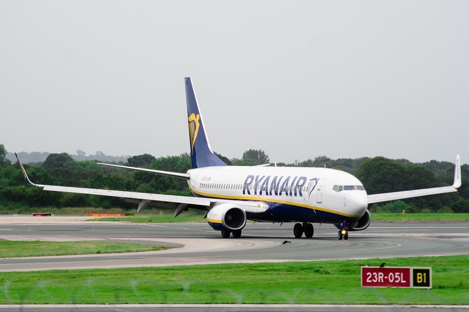 Лайнер авиакомпании Ryanair (Ирландия)