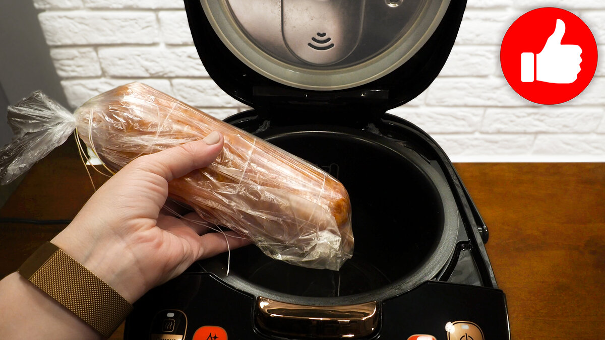 Мясной рулет с яйцом в мультиварке