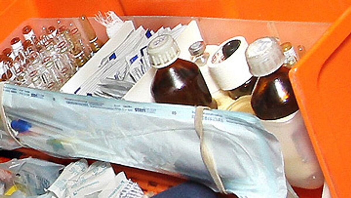    Автомобильная аптечка© РИА Новости / Виталий Аньков