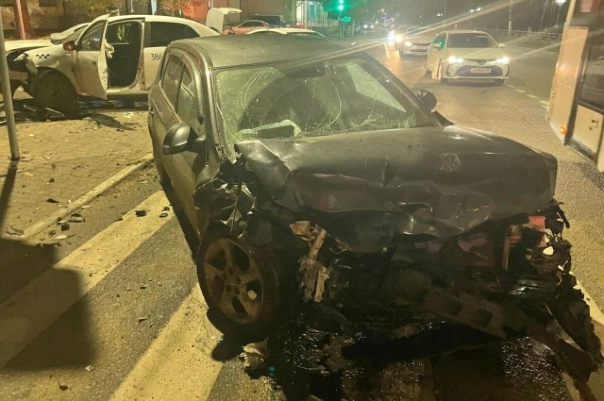    В Твери пьяный водитель спровоцировал ДТП с двумя автомобилями