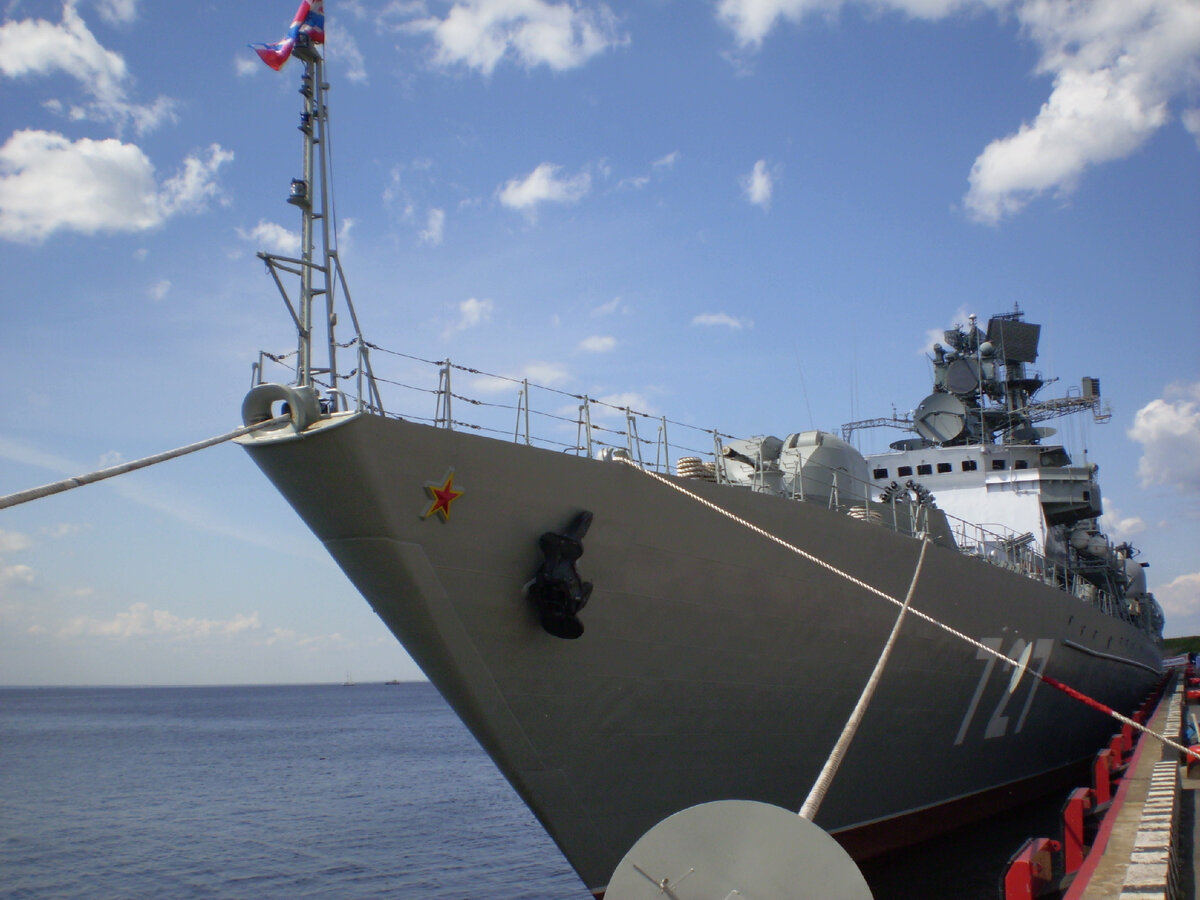 «Ярослав Мудрый» — сторожевой корабль проекта 11540 «Ястреб». 19 июня 2009 года вошёл в состав ВМФ России.