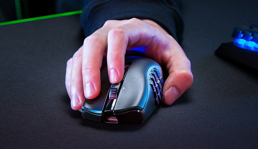 Сравнение девайсов. Razer Naga v2 Pro. Razer Naga v2 Hyperspeed. Razer Viper v2 Pro Hyperspeed Wireless. Картинки девайсов.