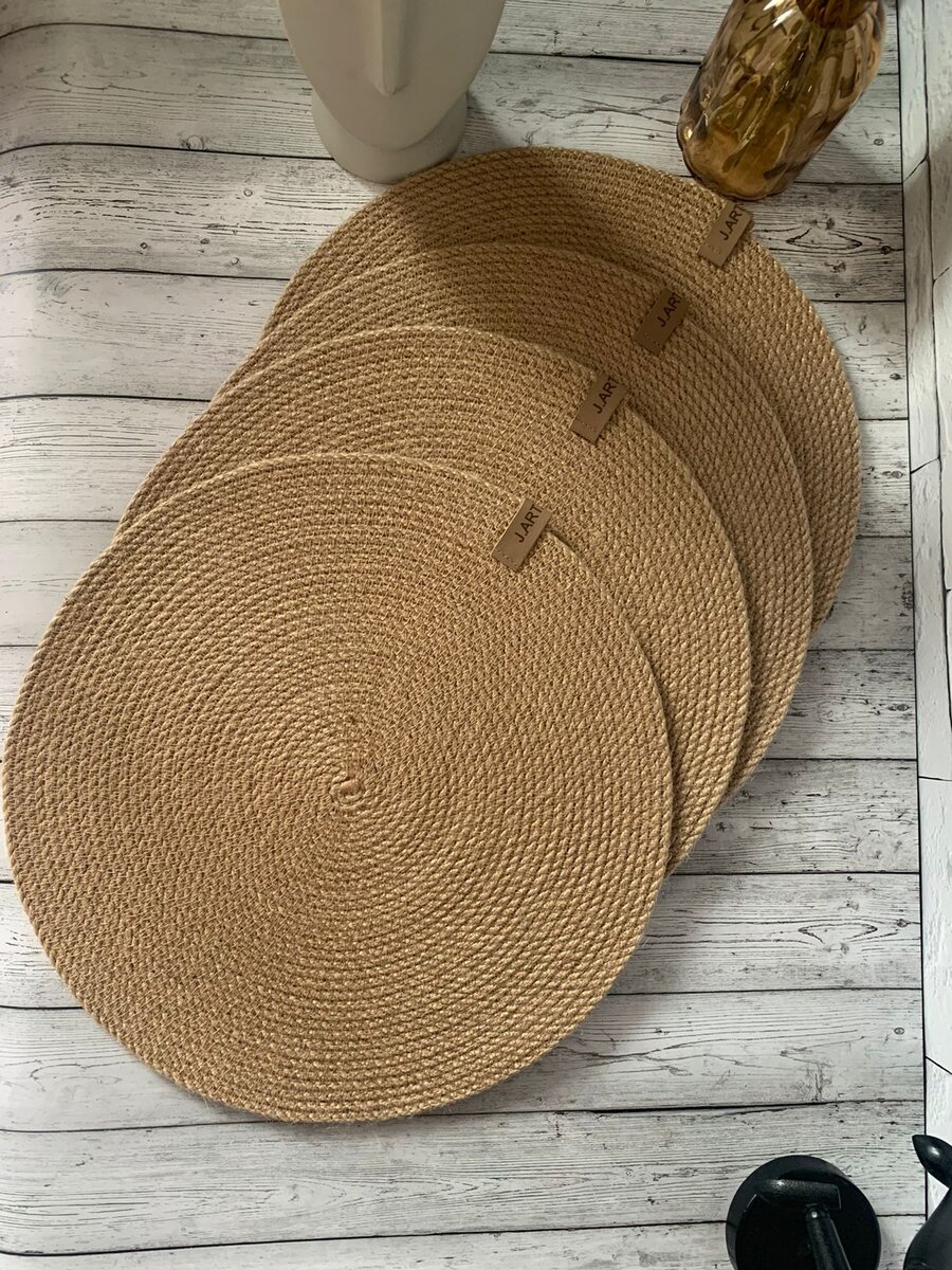 Столешница из джута плетеная.