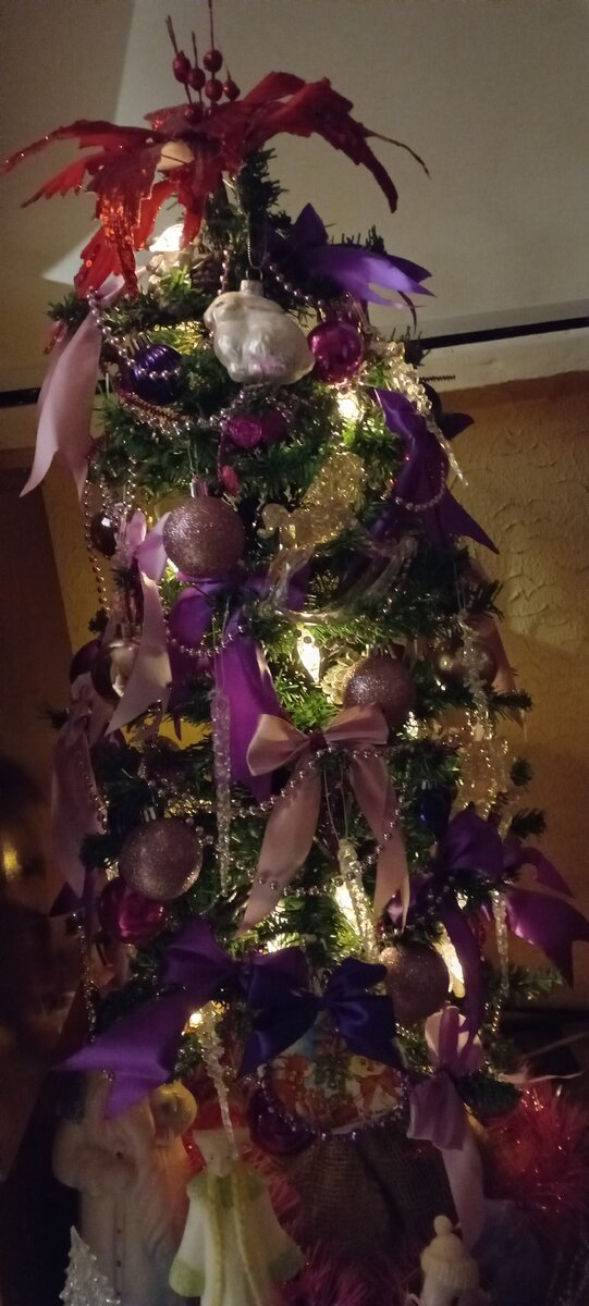 наша красавица.