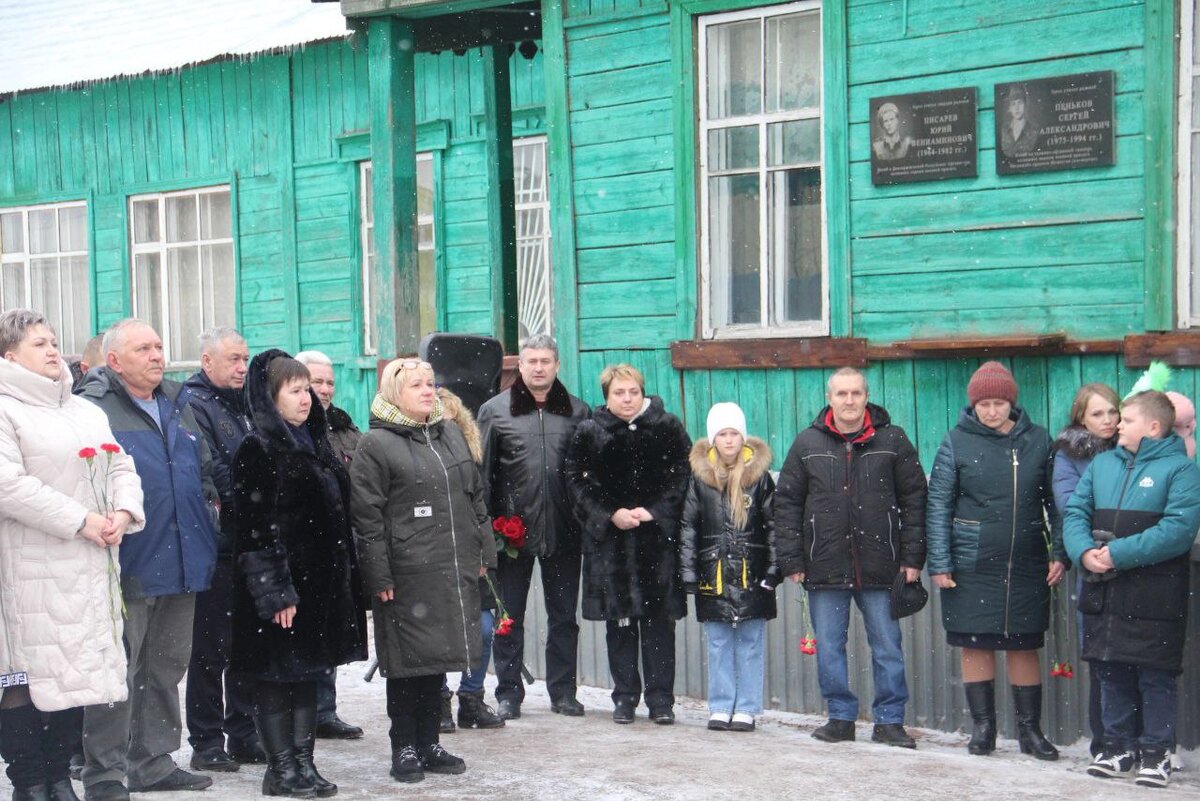  📷    В Бузулукском районе увековечили память о герое Сергее Гурзанове, погибшем в ходе СВО Андрей Севостьянов