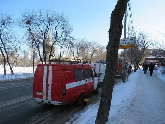     Рейд проводили сотрудники МЧС совместно с полицией. Фото: Николай Курилов / "МК-Урал".