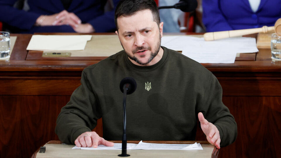     Экс-премьер Украины рассказал про секретный договор Зеленского с США REUTERS/Evelyn Hockstein