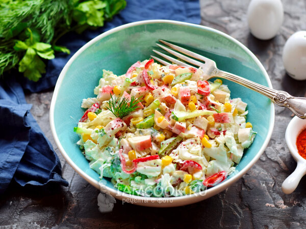 Салат с копченой курицей и пекинской капустой - простой рецепт с пошаговыми фото