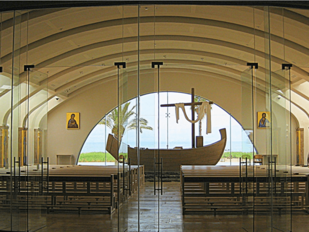 Источник: https://guideisratour.co.il/individual-excursions/magdala-swim-to-depth/