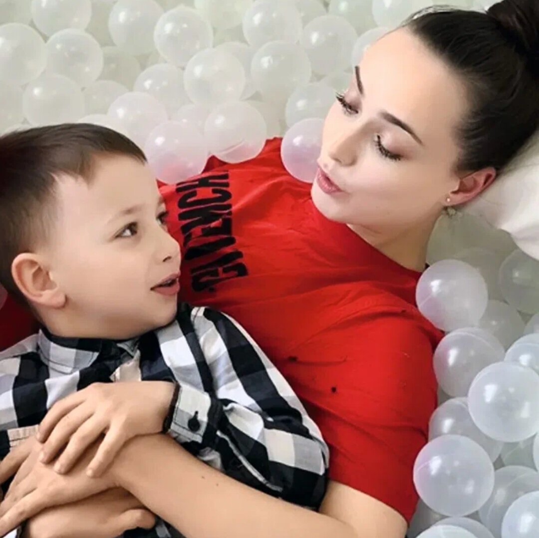Ксения мишина биография семья и муж Ксения Мишина: любимый мужчина ради нее оставил семью, но она не стала его женой