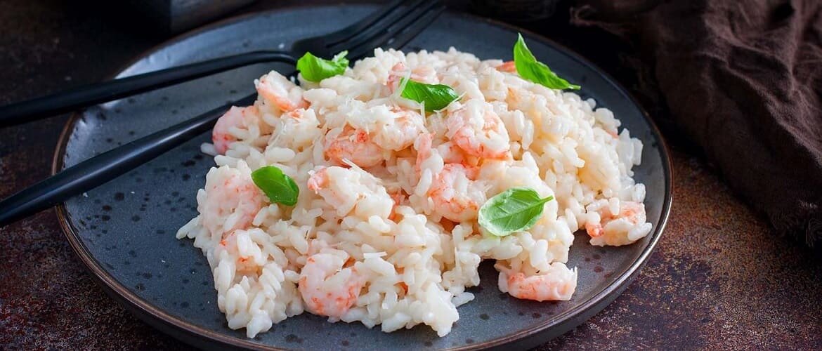 С чем приготовить рис, если ничего нет: 10 простых рецептов 🍚