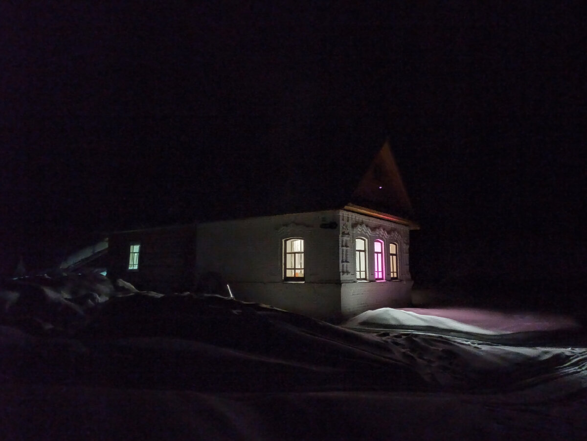 Разобрал часть кирпичной стены в пристройке. Готовим основание для ...