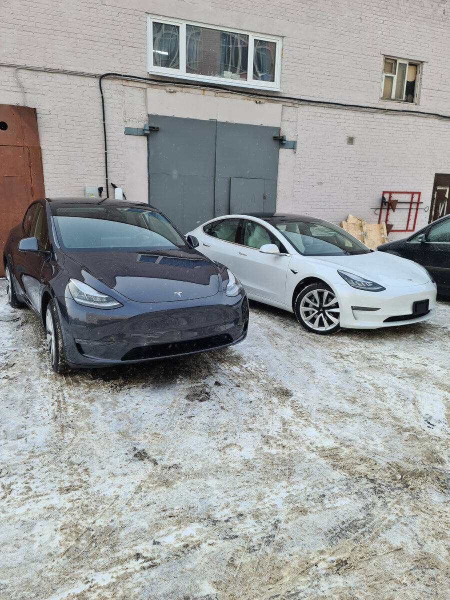 Здраствуйте, данная статья будет максимально короткая, но в ней я постараюсь назвать максимум аргументов в пользу электромобиля бренда Tesla.