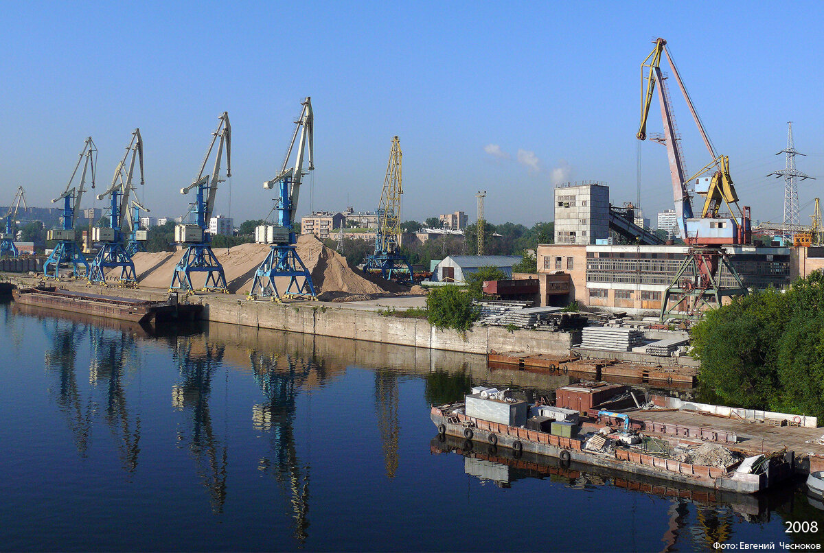 Южный порт москва. Западный Речной порт Москва. Южный Речной порт Москва. Южный грузовой порт Москвы. Западный Речной порт Фили.