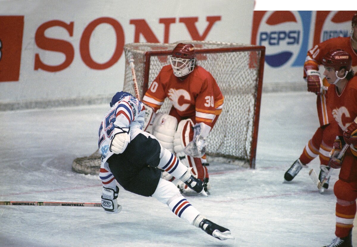 Изображение с яндекс.картинки (атака на ворота М.Вернона)