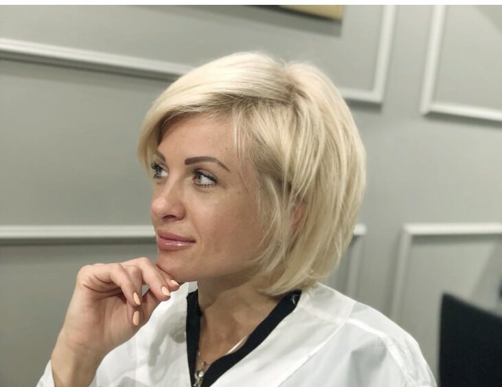 На фото окрашивание после которого, отваливались волосы