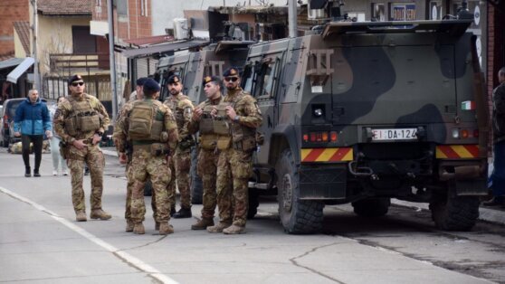    СМИ: международные силы безопасности НАТО атаковали сербов в Косово Иван Обухов