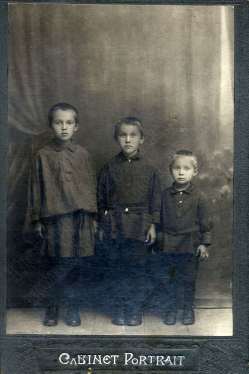 М.М. Мартынвоа с братьями Виктором и Владимиром, 