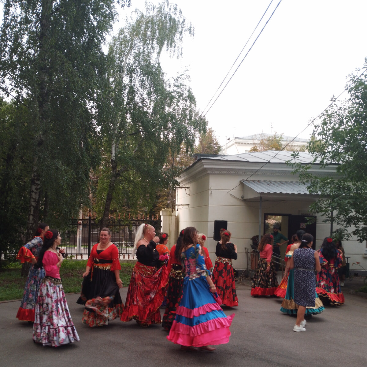 Гулял недавно по Туле и заметил,  что большой у нас  центральный парк имени П. П.-15