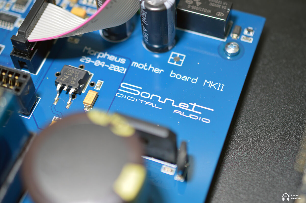 Материнская плата