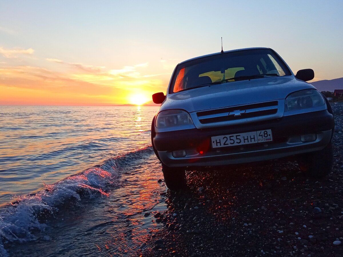 Встречаем закат у моря вместе с нашей Шнивой, июнь 2019 года