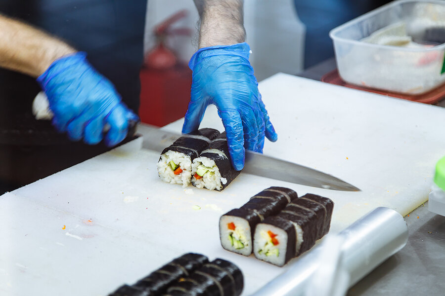 Хороший нож ценный спутник на кухне