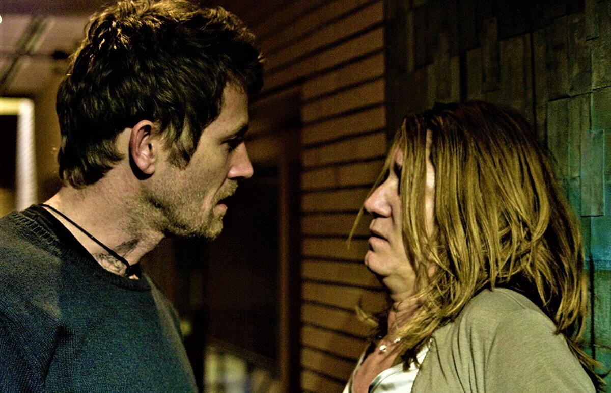 Фотография из свободного источника к фильму "Захват" 2010 г