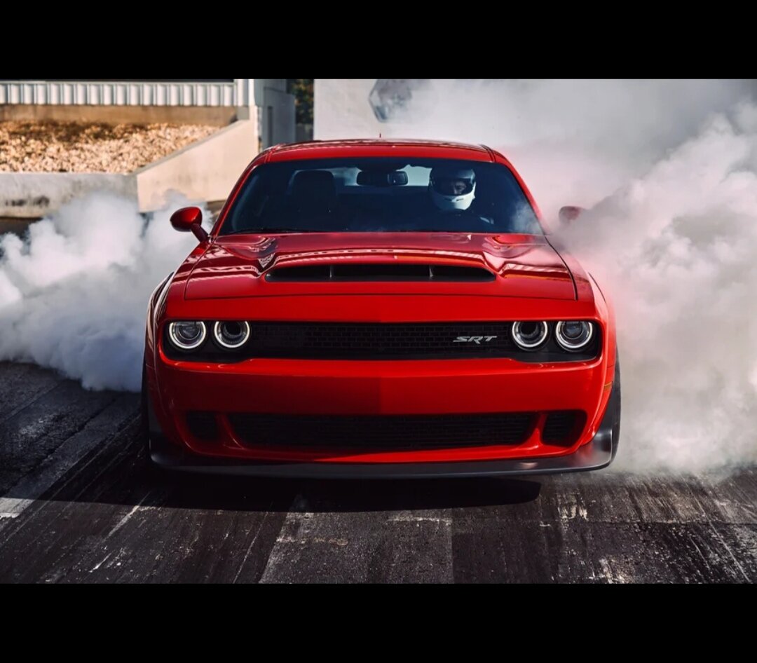 Цена Dodge Challenger SRT Demon - 90 000 $ или 5 940 000 ₽