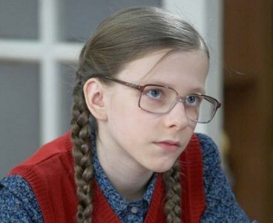 В настоящее время 25-летняя Елизавета Арзамасова закрутила роман с Ильёй Авербухом, который старше неё на 21 год...