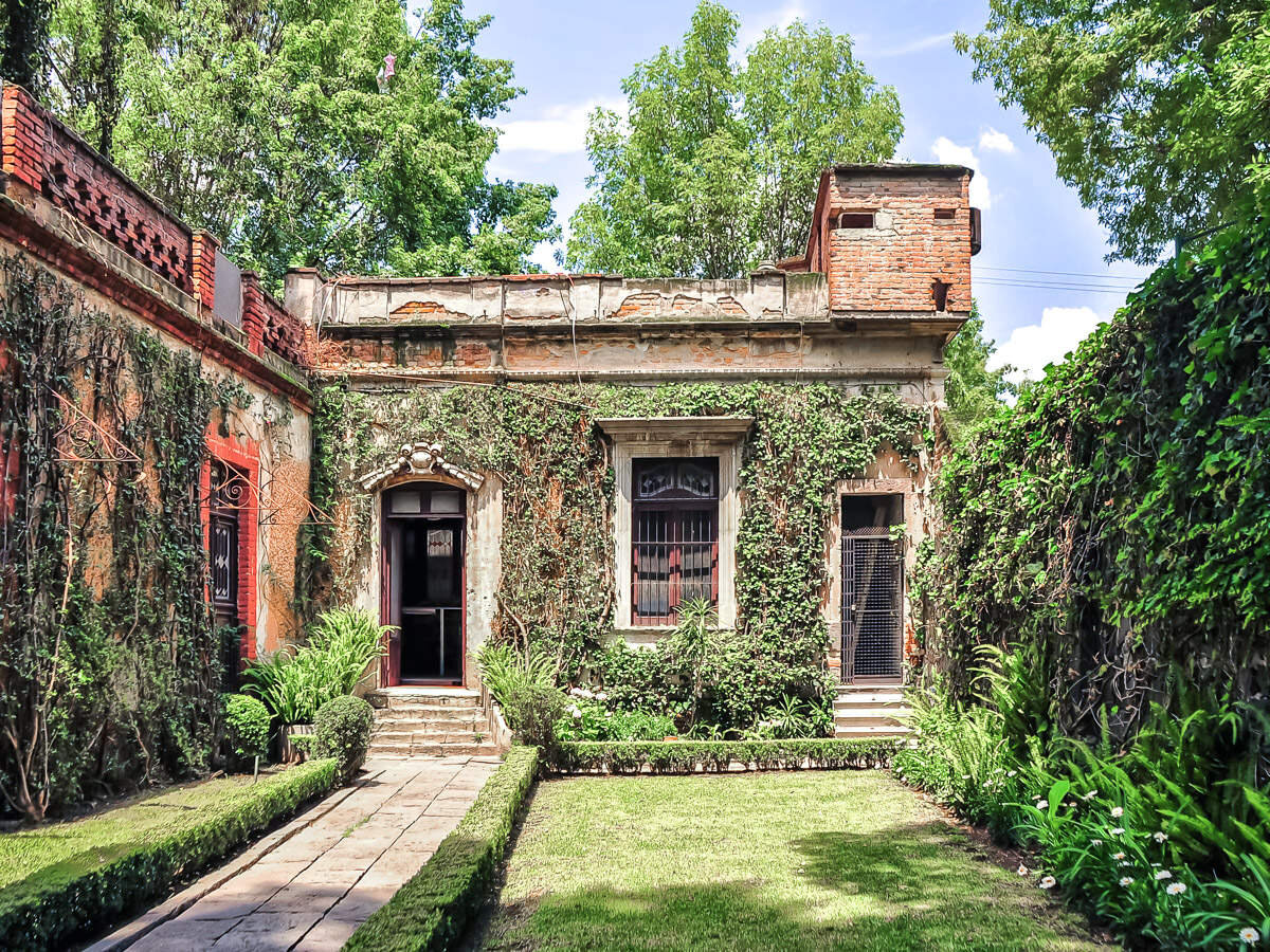 Внутренний дворик.