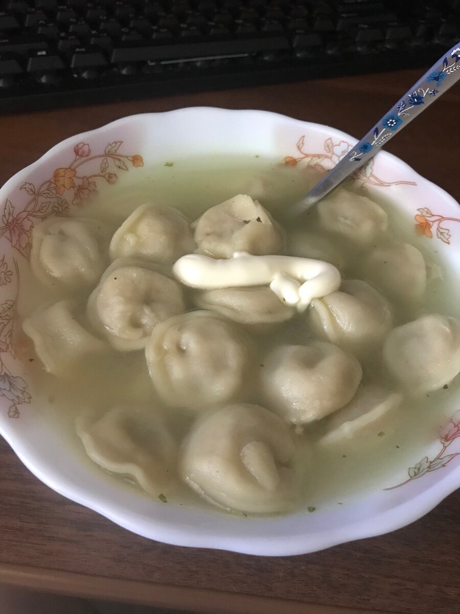 Добавил майонез, дабы улучшить и без того прекрасный вкус