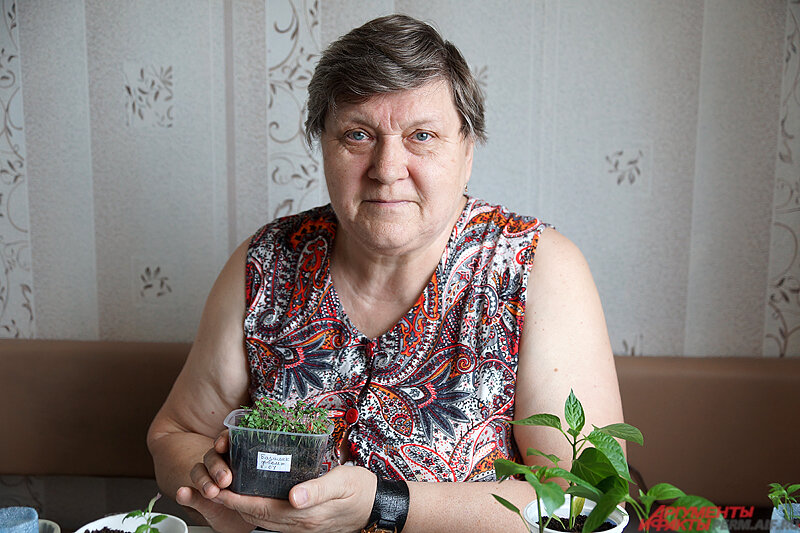67-летняя Валентина Соколова занимается огородом больше 30 лет. Фото: АиФ/ Дмитрий Овчинников