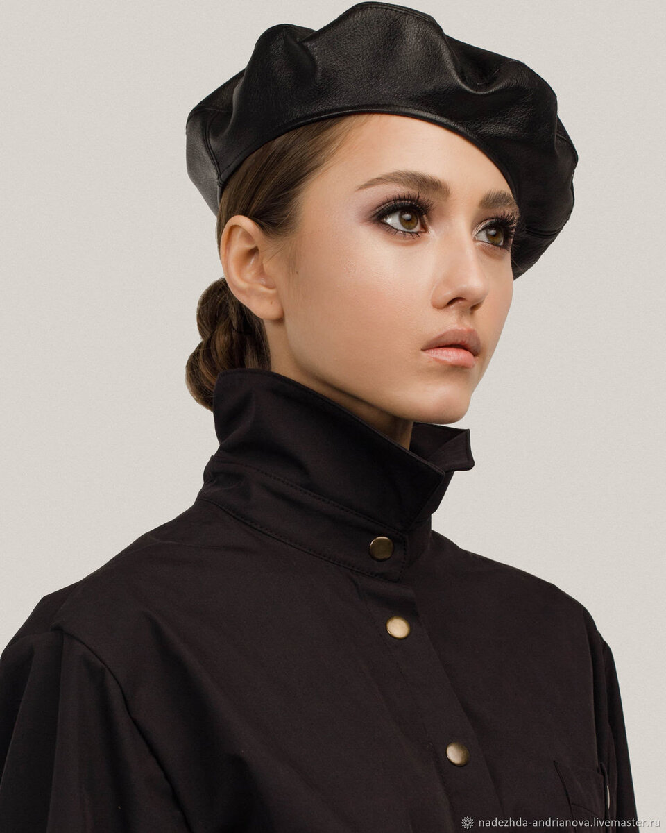 На фото: кожаный берет, магазин ANNA FOX https://www.livemaster.ru/nadezhda-andrianova