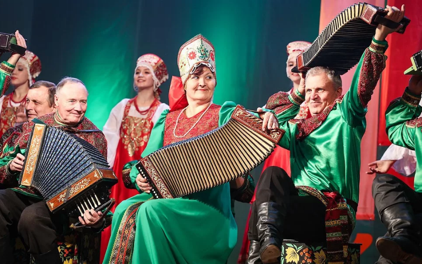 Барыня танец. Народный фольклор частушки для детей. Пётр олифиренко гармонист. Ливенские гармошки ансамбль. Фольклорный праздник.