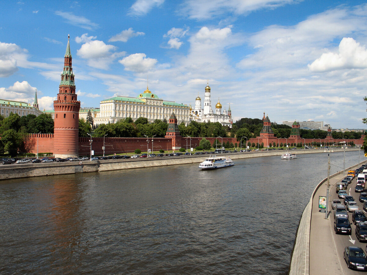 Moscow is on moskva river